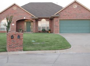807 Caribou Cir, Enid, OK 73703