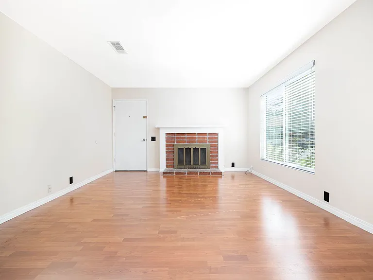 10536 Greenford Dr — Photo 5