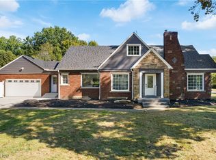 419 Dorchester Rd, Akron, OH 44320