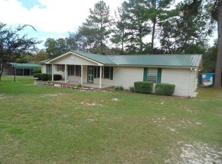 424 Cumberland Rd, Hortense, GA 31543