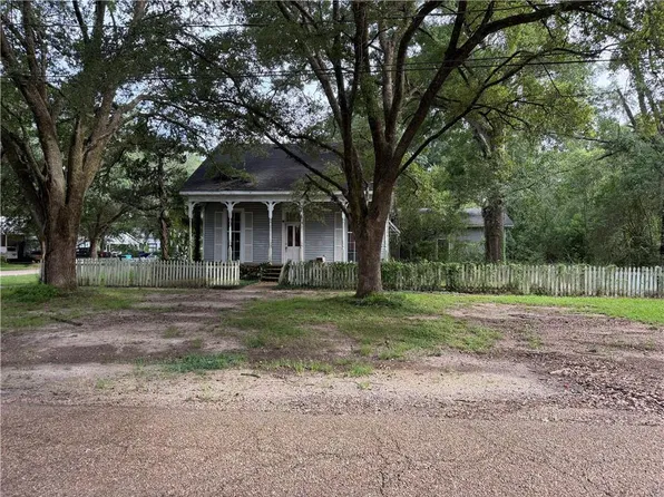 214 E Pine St, Amite, LA 70422