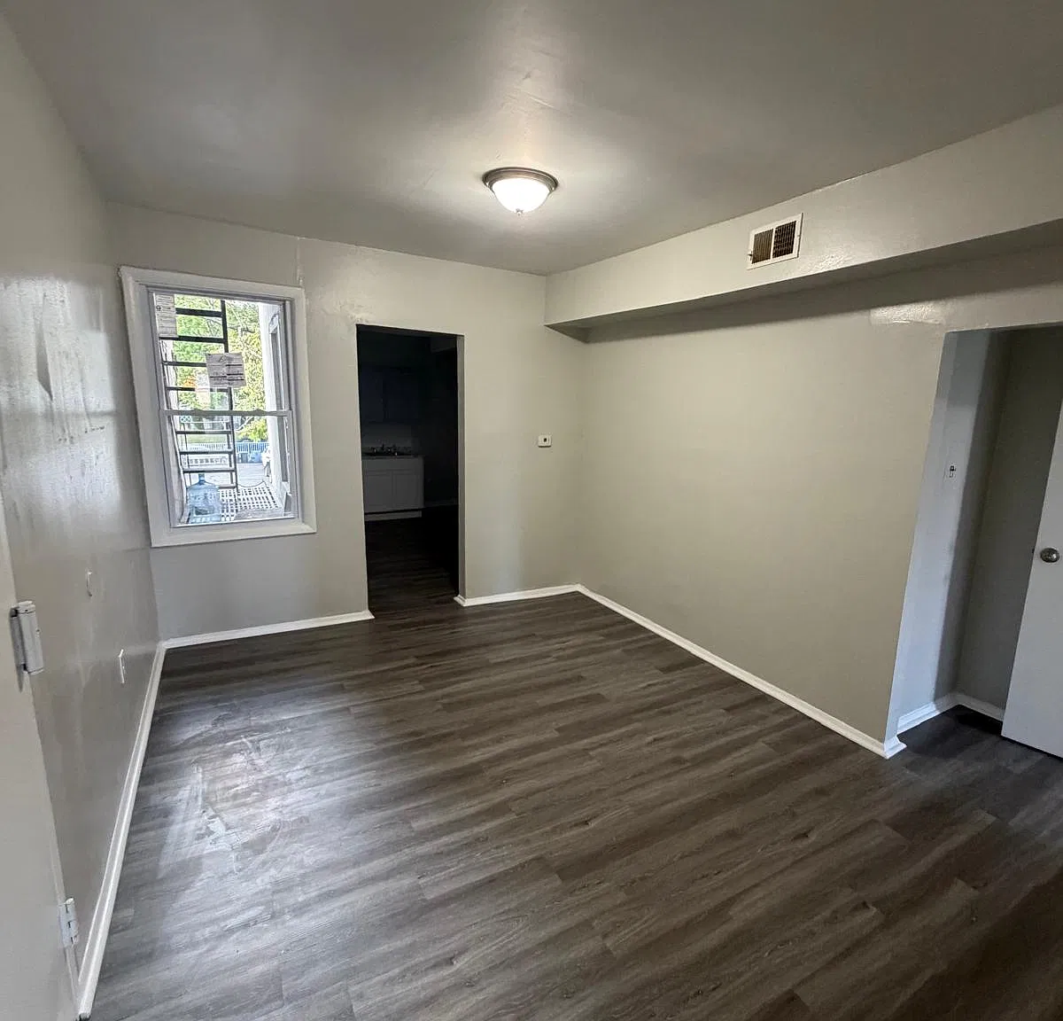 520 Broadway — Photo 2