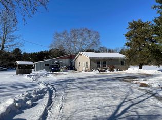 N2501 Pioneer Rd, Clintonville, WI 54929