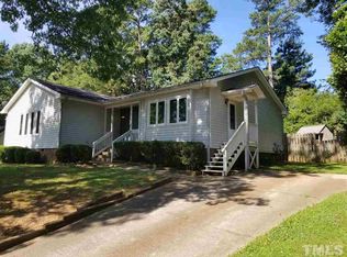 6121 Bramblewood Dr, Raleigh, NC 27612