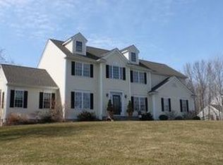 46 Lighthouse Ln, Westport, MA 02790
