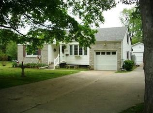 2301 E Manchester St, Springfield, MO 65804