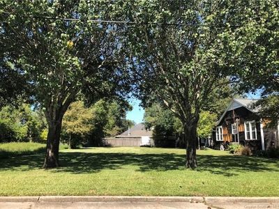 421 10th St, Lake charles, LA, 70601