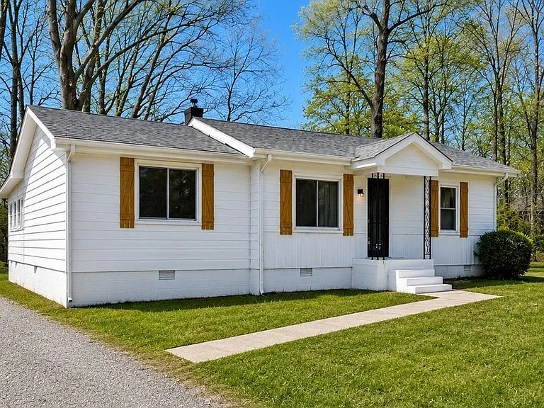 609 Rocky Hill Rd — Photo 1