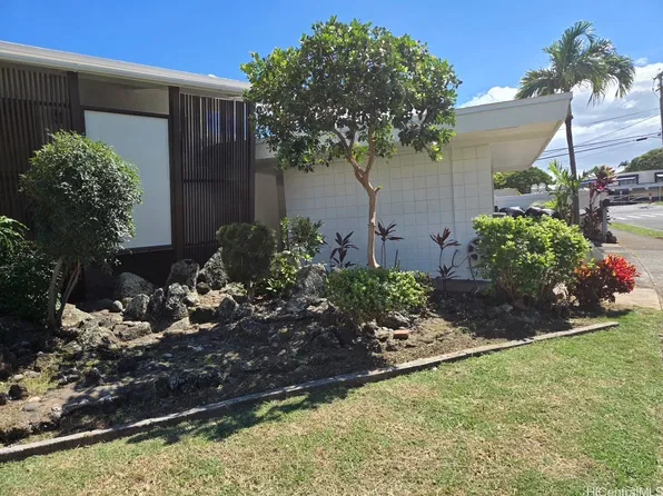 1311 Maalahi St, Honolulu, HI 96819