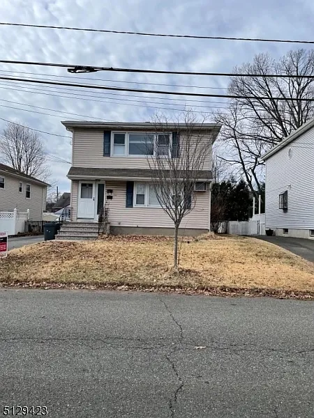 2 bed, 1.0 bath, $2,100 — Photo 2