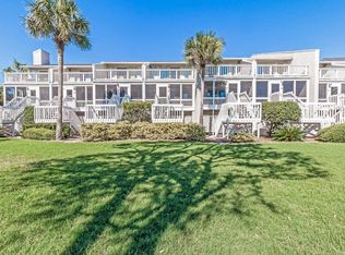 25 Palmetto Dr, Isle Of Palms, SC 29451