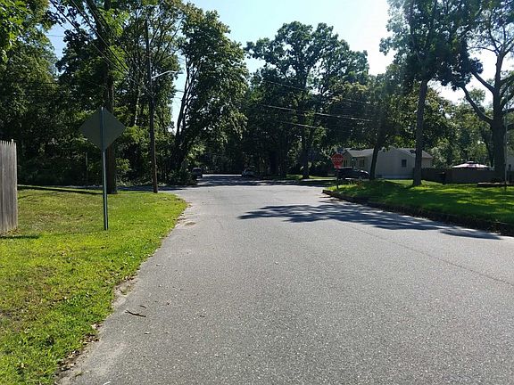 5th image of 37 Lake Promenade