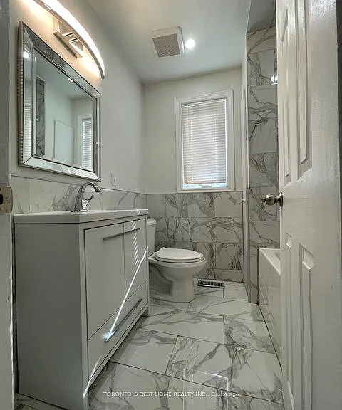 69 Madawaska Ave #MAIN F — Photo 7