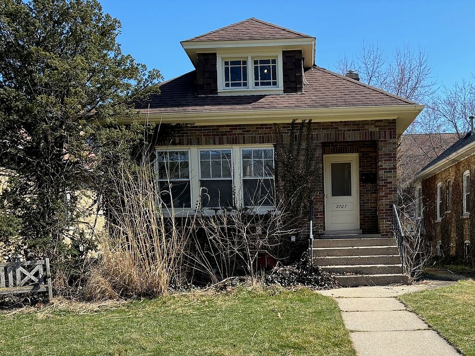 2nd image of 2707 Lincolnwood Dr