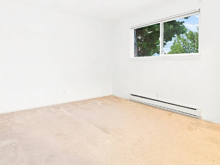 13960 SE 173rd Pl #2 — Photo 9