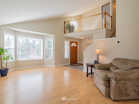 4th image of 20819 116th St E