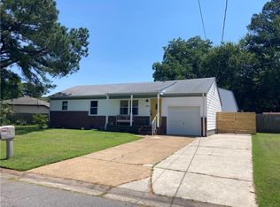 1105 Saint Julian Dr, Chesapeake, VA 23323