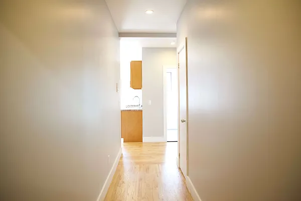 Rented by Lofts and Flats LLC | media 4