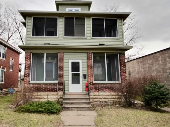 1123 W Ave S, La Crosse, WI 54601