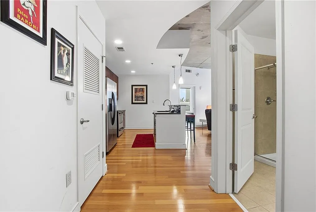 2 bed, 2.0 bath, 1091 sqft, $2,995 — Photo 4