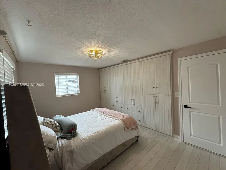 2181 SW 50th Ave — Photo 10