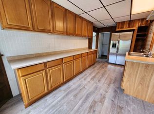 15 Church St, Springville, NY 14141