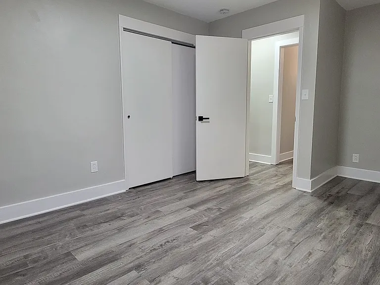 24065 Murray St — Photo 15