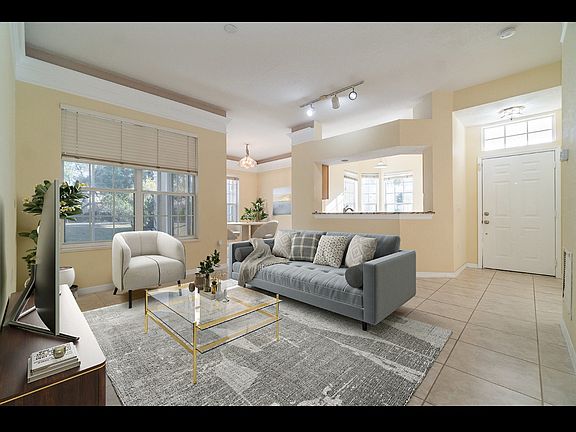 3rd image of 6901 Della Dr APT 21