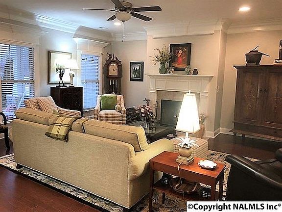 4th image of 141 Grove Park Ln