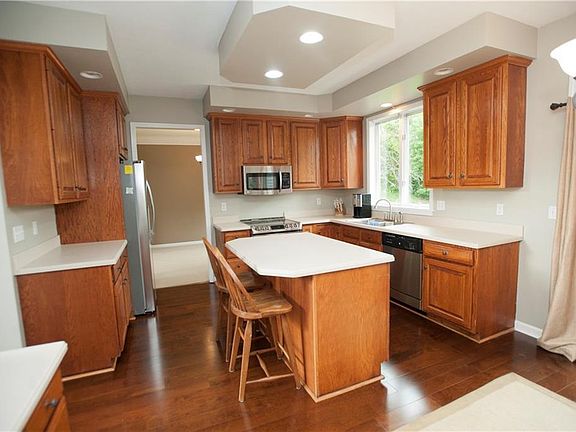 5th image of 3 Pine Meadow Dr