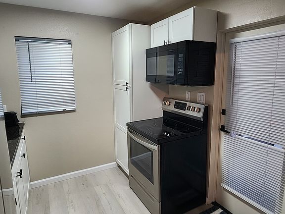 4th image of 1154 41st St