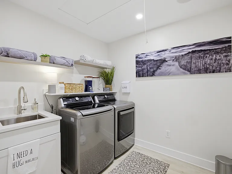 15928 Henry Ln — Photo 20