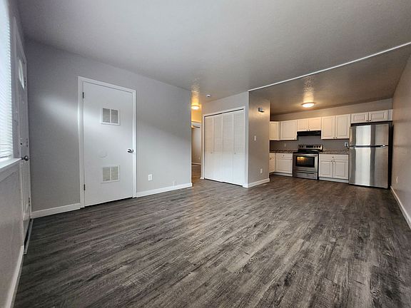 5th image of 4303 Ericson Dr Unit 3