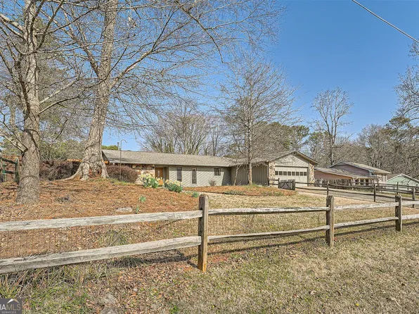 4759 Mockernut Ct SW, Lilburn, GA 30047