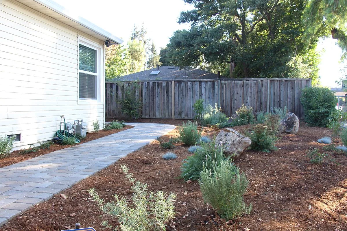 3 bed, 1200 sqft, $6,800 — Photo 4