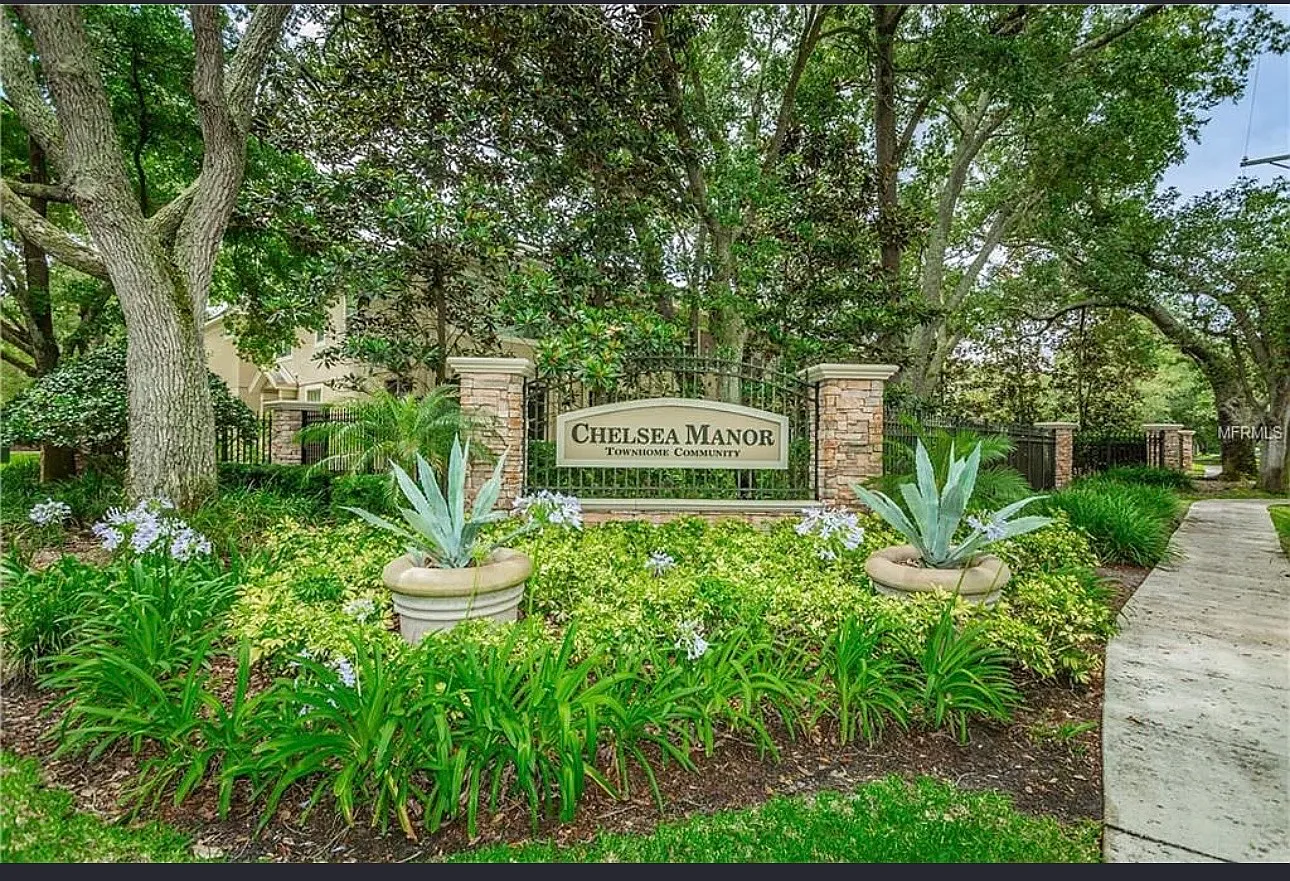 2 bed, 1.5 bath, 1240 sqft, $1,900 — Photo 1
