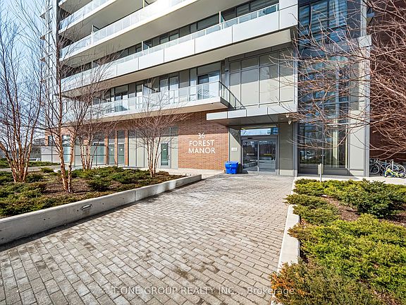 2nd image of 36 Manor Rd E #201