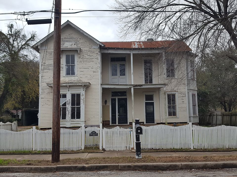 1st image of 510 Saint Michael St