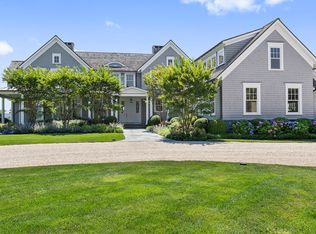 71 Brennans Moor, Water Mill, NY 11976