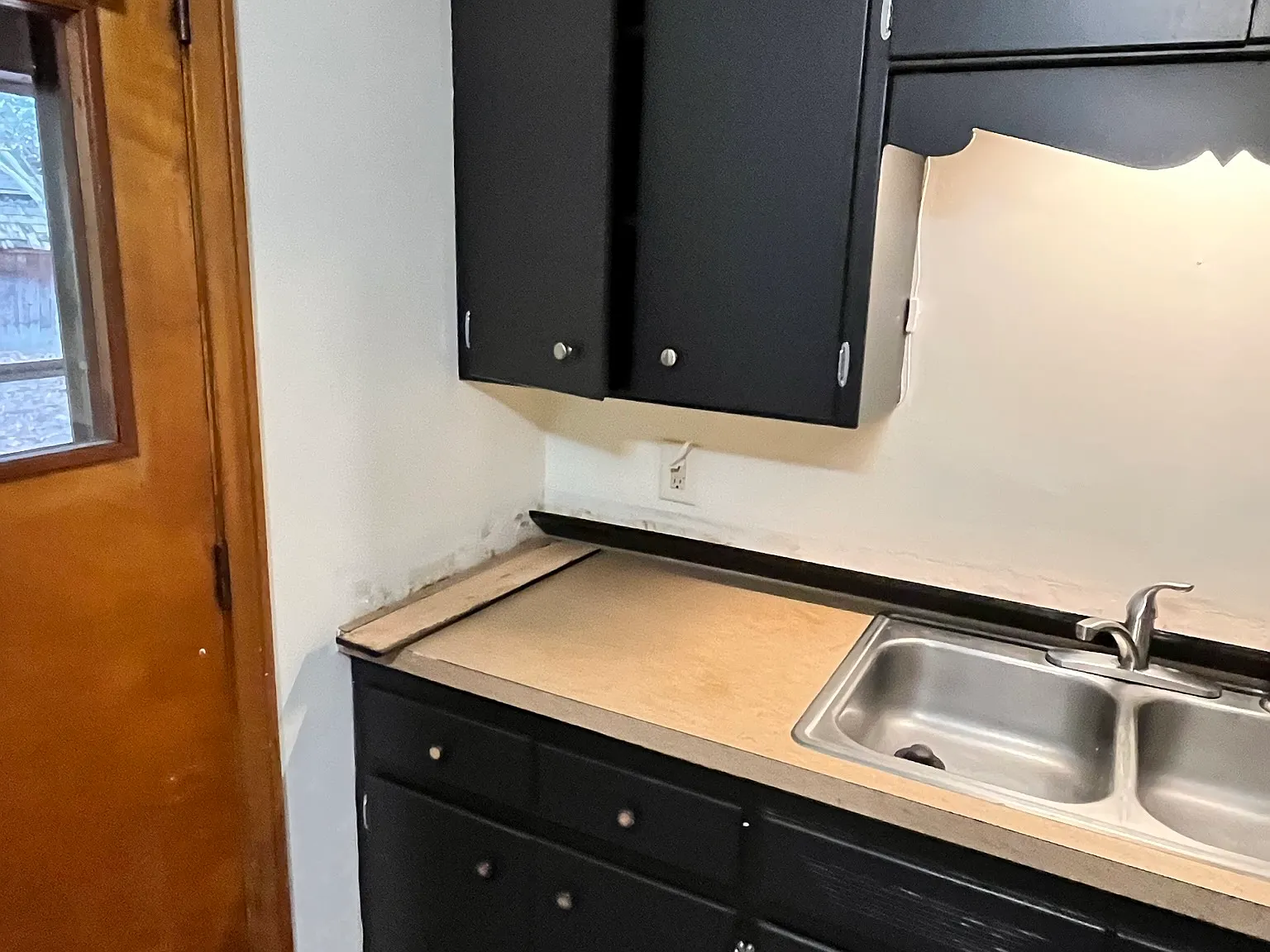 3 bed, 1.5 bath, 1216 sqft, $1,150 — Photo 4