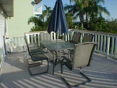 upstairs deck
