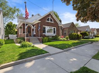 1229 Romayne Ave, Racine, WI 53402