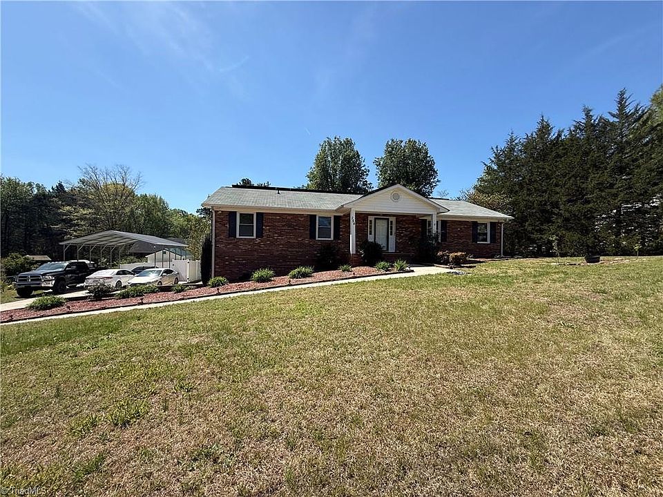 2nd image of 154 Applegate Rd