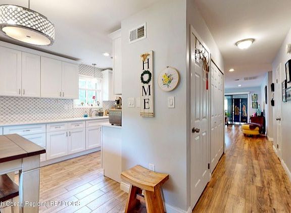 4th image of 80 Overlook Way Unit A