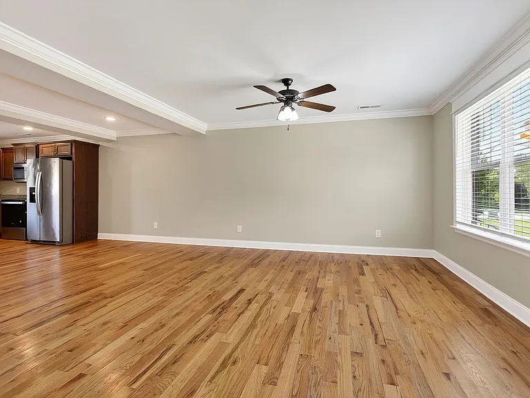 2297 Shady Ln NE — Photo 6