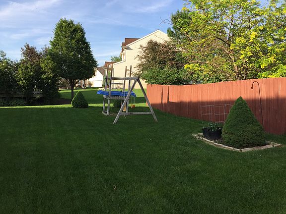 5th image of 5715 S 161st St