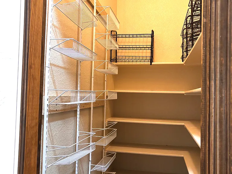 3030 McGregor Dr — Photo 10