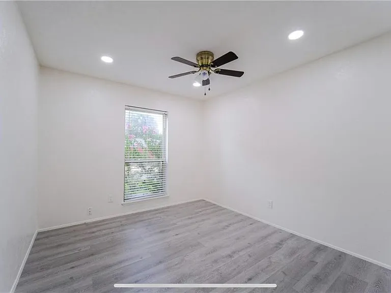 6403 Apache Ct — Photo 20