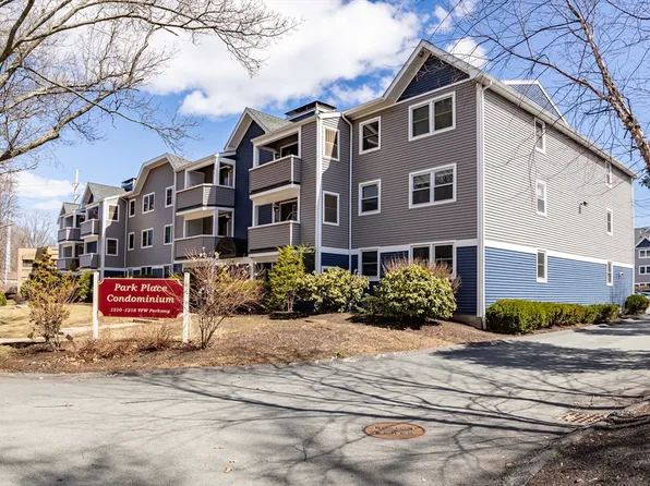 1210 Vfw Pkwy APT 11, West Roxbury, MA 02132