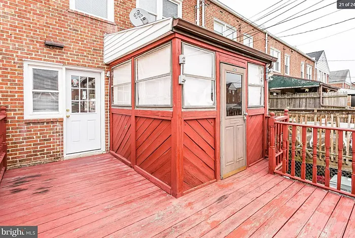 7457 Lawrence Rd — Photo 24